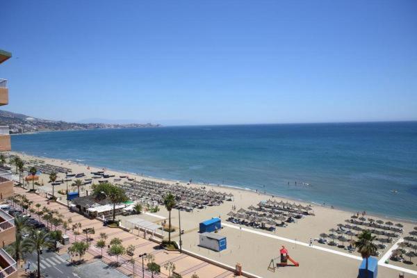 Apartamento Con Vista Al Mar Hotel Fuengirola Bagian luar foto