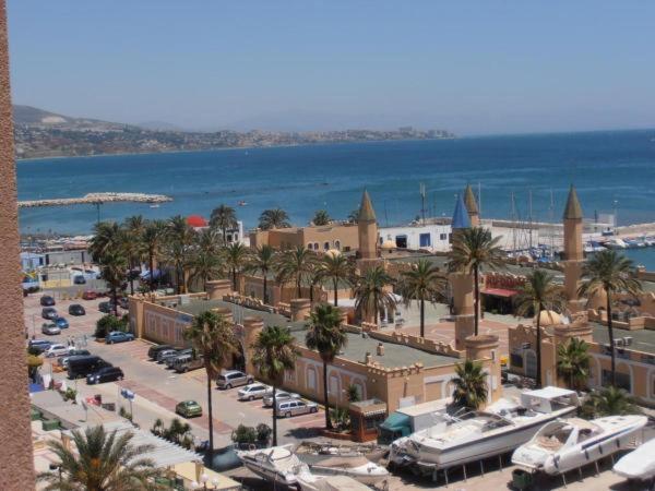 Apartamento Con Vista Al Mar Hotel Fuengirola Bagian luar foto