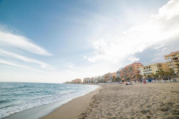 Apartamento Con Vista Al Mar Hotel Fuengirola Bagian luar foto